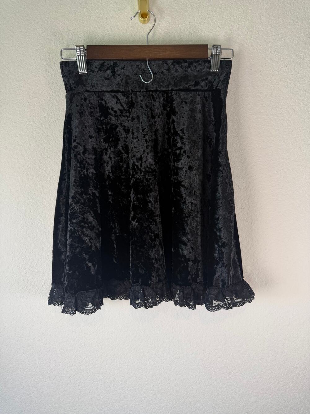 Killstar Nadia Crushed Velvet Skater Skirt Black Lace Trim Goth Womens Size S